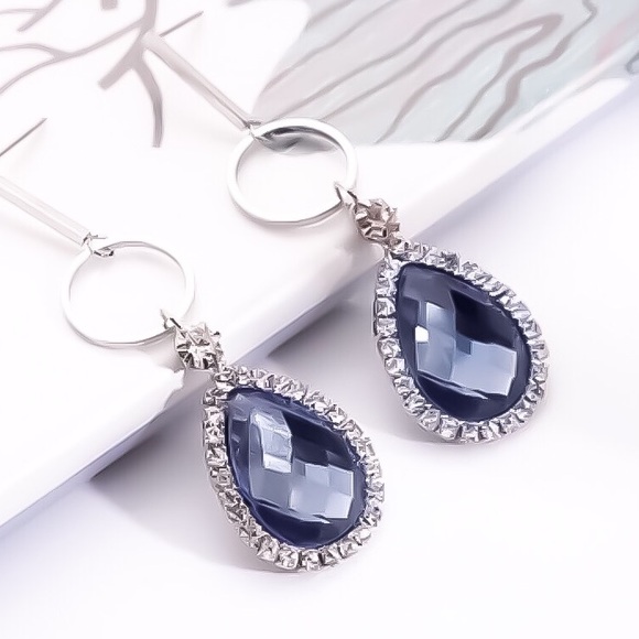 Jewelry - Silver Tone Smoky Light Blue Crystal Earrings